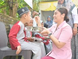 Sinergi Membangun Generasi: Polres Labusel Uji Coba SPPG 4 Kotapinang, Ribuan Pelajar Terima Paket Gizi