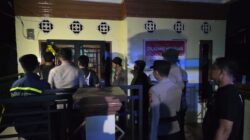 Panipahan Memanas! Polisi Segel 8 Rumah Terduga Bandar Narkoba Pasca Aksi Massa