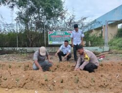 Polsek Rimba Melintang terus berkomitmen menyukseskan program ketahanan pangan nasional demi mendukung Asta Cita Presiden Republik Indonesia. 