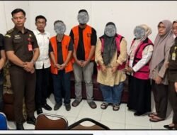 5 Tersangka Kasus Korupsi Bansos 2024 di Amankan Kejari Labusel Menantu Mantan Bupati Bakal Di Panggil.