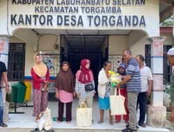Polsek Torgamba Salurkan Bansos untuk Lansia di Desa Torganda, Wujud Nyata Kepedulian Polri