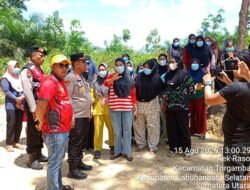 DPRD Labusel Dukung gerakan Emak e Mak Jamaah Perwiritan Desa Torganda Seruduk Rumah Di Duga Bandar Narkoba.
