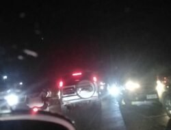 SIMPANG BANGKO LUMPUH TOTAL: Preman Berkedok ‘Pak Ogah’ Kuasai Jalan, Buka-Tutup Akses dan Paksa Uang dari Pengendara, Mana Polisi?