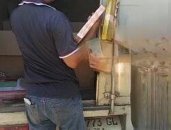 Nekat Isap Uang Negara! Edo Diduga Jadi Otak Bisnis Rokok Ilegal di Pekanbaru, di Mintak Kapolda Riau dan Bea Cukai Tangkep Bernam Edo.
