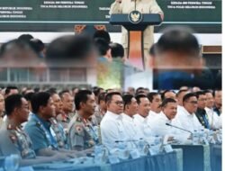 Presiden RI Prabowo Subianto Beri Taklimat 800 Perwira Tinggi TNI-Polri, Dankorbrimob Ikuti Arahan di Istana